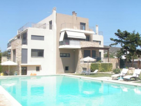 Porto - luxury penthouse, pool, walk to the beach